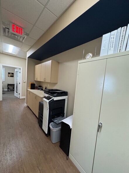 More Photos Of 3845 W Eau Gallie Blvd, Melbourne Office For Sale