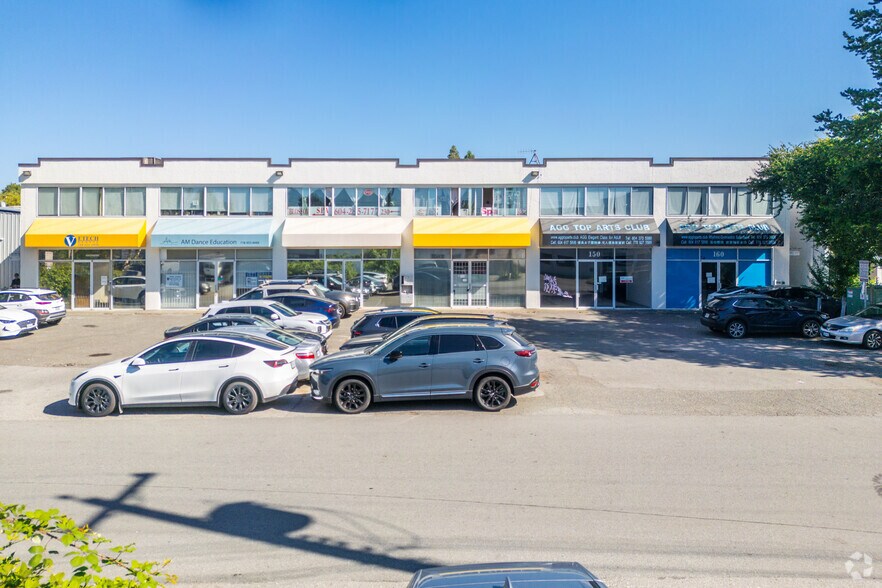 More Photos Of 12560 Bridgeport Rd, Richmond Storefront Retail Office For Sale