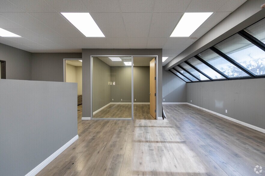 More Photos Of 140 S Flower St, Orange Medical For Lease