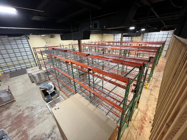 More Photos Of 10358 Riverside Dr, Palm Beach Gardens Research And Development For Lease