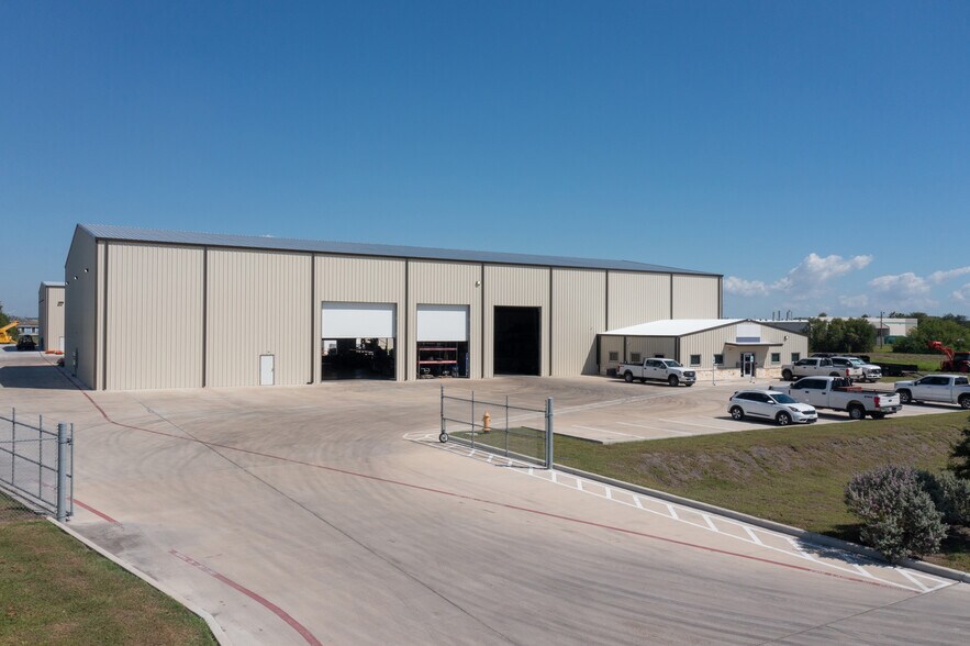 Primary Photo Of 4202 Santa Elena St, Corpus Christi Warehouse For Sale