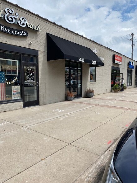 More Photos Of 5806-5810 W 36th St, Minneapolis Freestanding For Lease