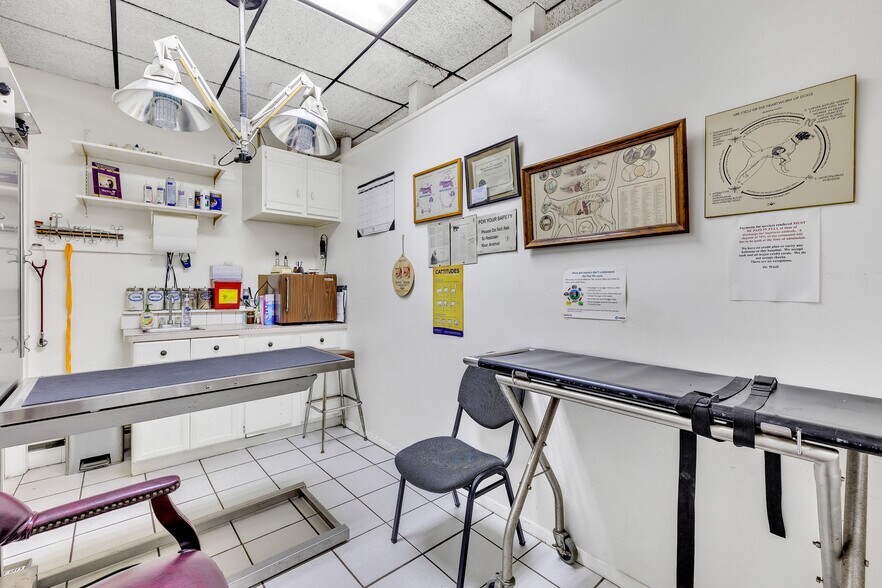 More Photos Of 2879 Fairfield Ave, Bridgeport General Retail For Sale