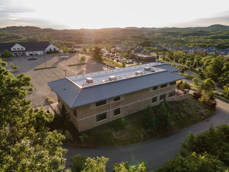 More Photos Of 150 Scharberry Ln, Mars Office For Lease