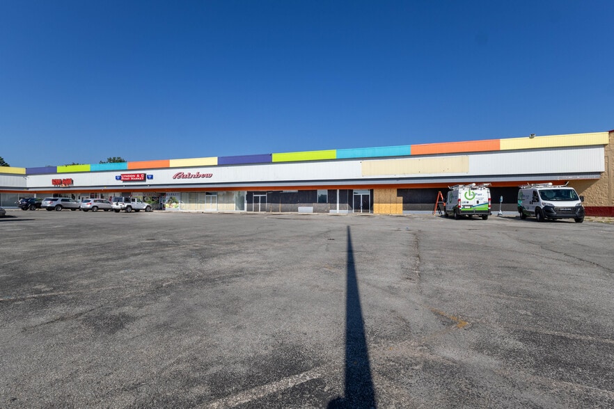 More Photos Of 8939 E 38th St, Indianapolis Unknown For Lease