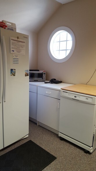 More Photos Of 3400 Croasdaile Dr, Durham Office Residential For Lease
