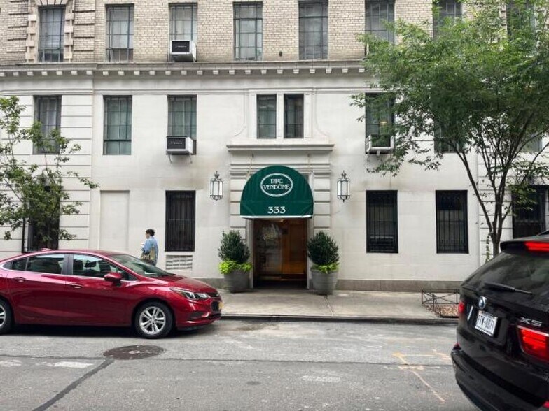 More Photos Of 332-350 W 57th St, New York Apartments For Sale