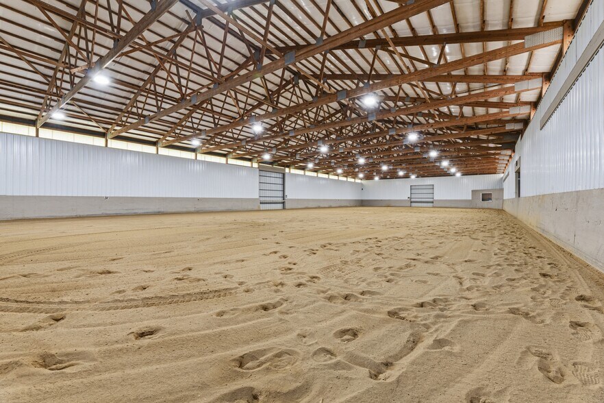 More Photos Of 9317 S Johnstown-Alexandria Rd, Johnstown Horse Stables For Sale