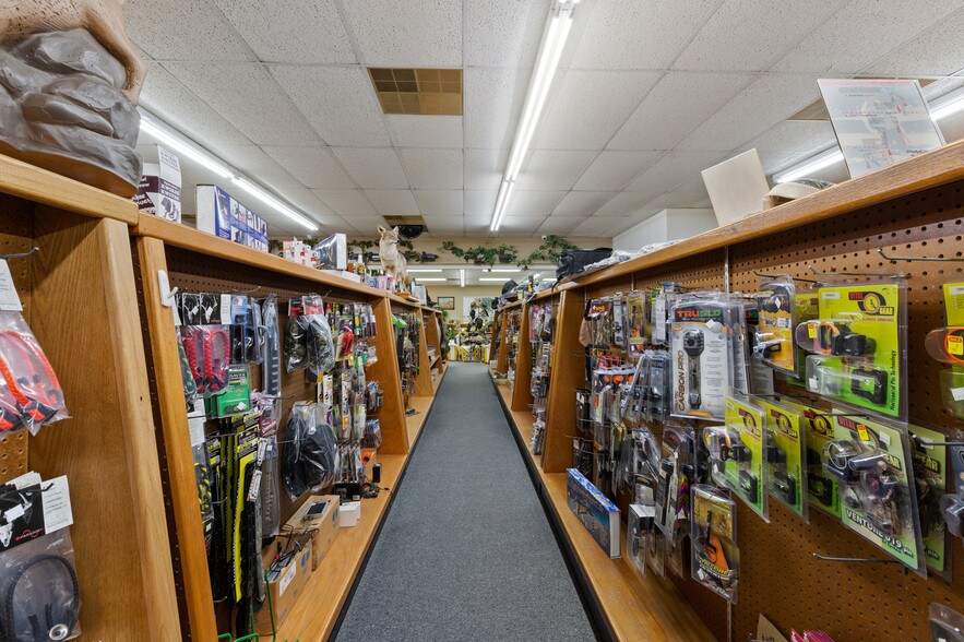 More Photos Of 5500 Franklin Ave, Waco Freestanding For Sale