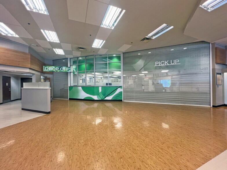 More Photos Of 5430 Peach St, Erie Drugstore For Sale