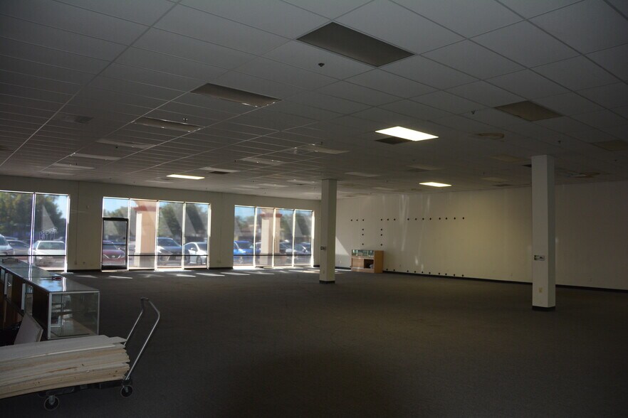More Photos Of 23040-23100 Alessandro Blvd, Moreno Valley Unknown For Lease