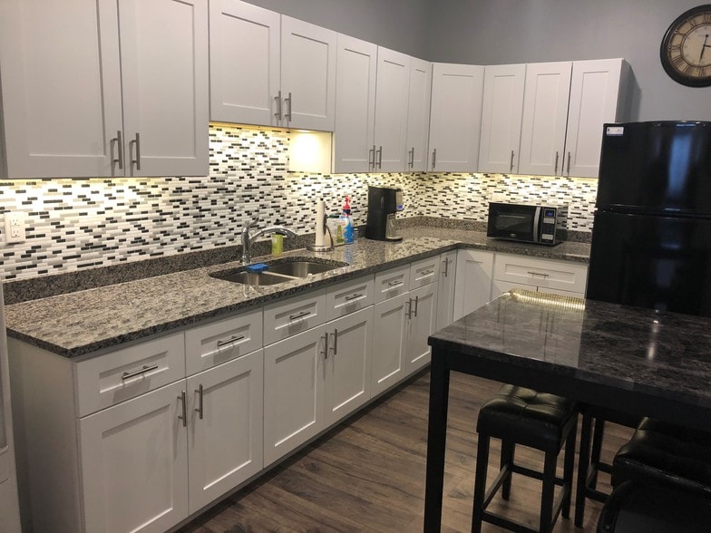 More Photos Of 9362 Teddy Ln, Lone Tree Medical For Lease