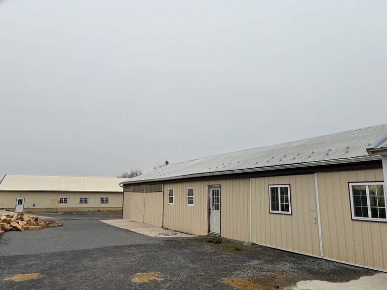Primary Photo Of 40 Running Pump Rd, Newville Industrial For Lease