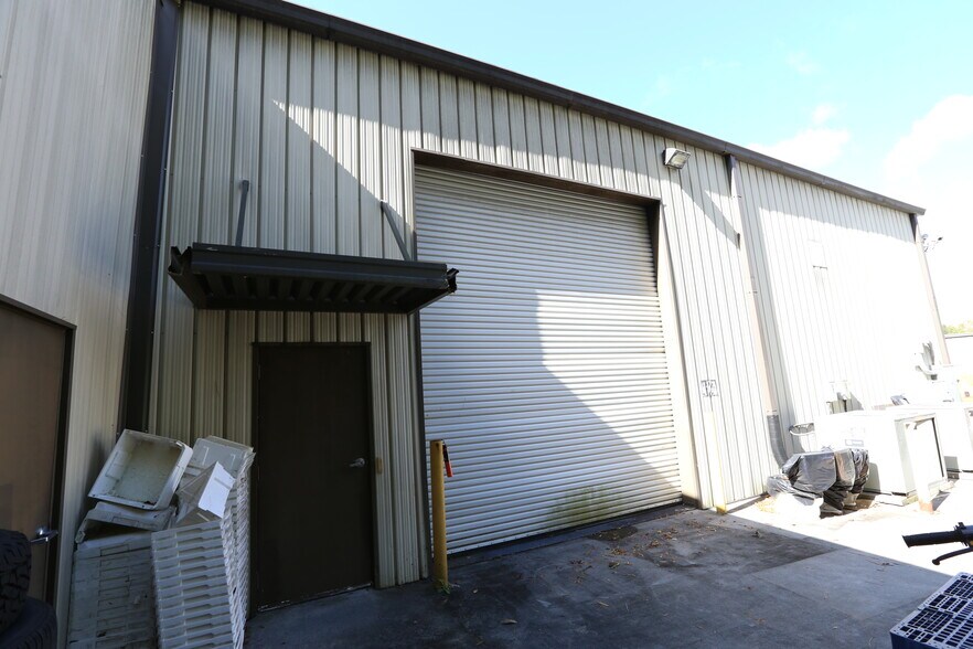 More Photos Of 3042 Matlock Dr NW, Kennesaw Warehouse For Sale