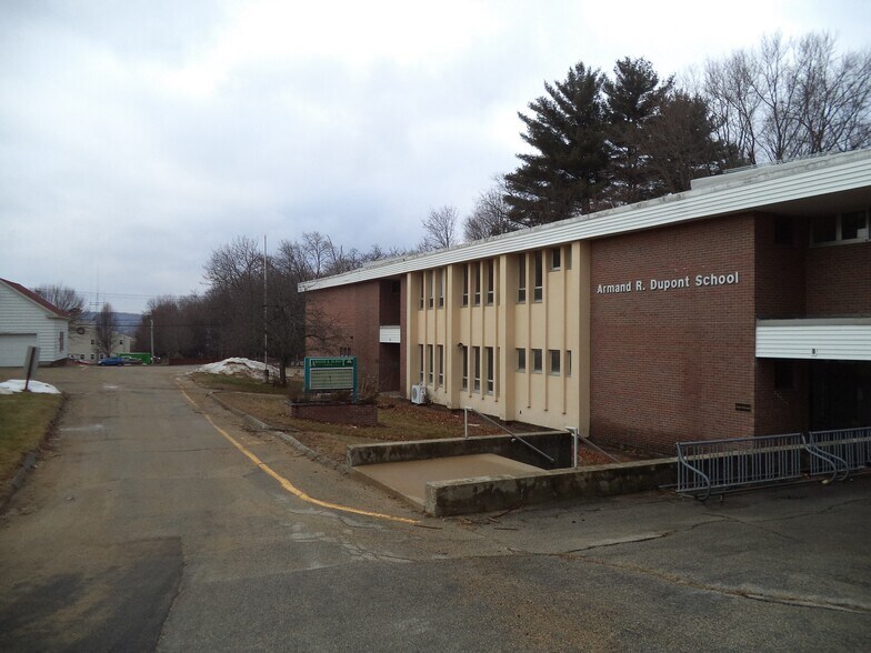 More Photos Of 10 School St, Allenstown Specialty For Sale