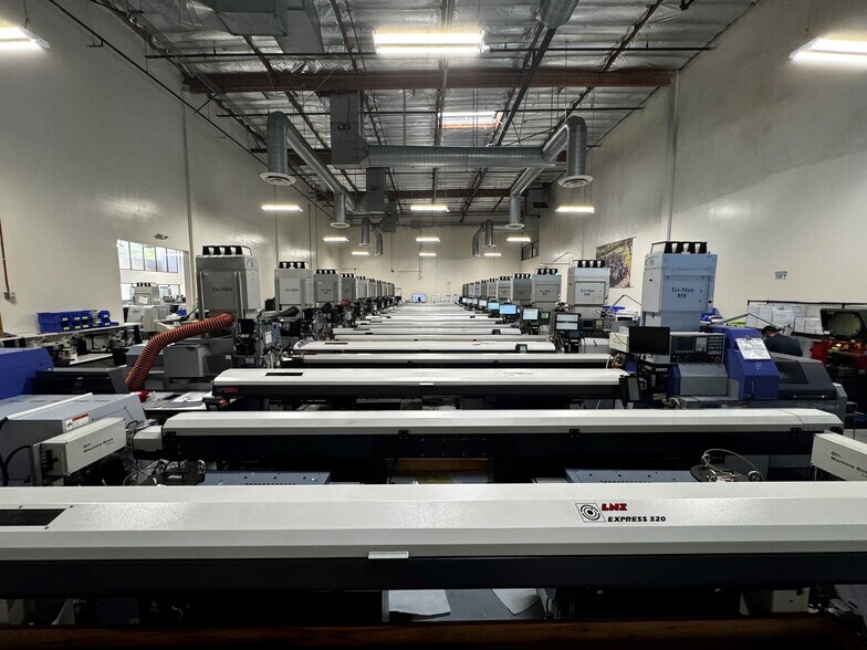 More Photos Of 3050 E Hillcrest Dr, Westlake Village Light Manufacturing For Sale