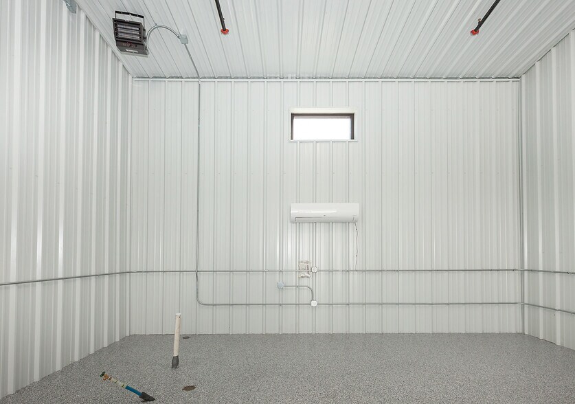 More Photos Of 1575 NW Gettysburg Ln, Waukee Flex For Sale