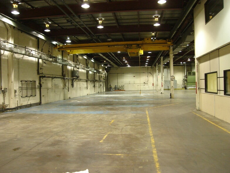 More Photos Of 595 Trabold Rd, Rochester Manufacturing For Lease