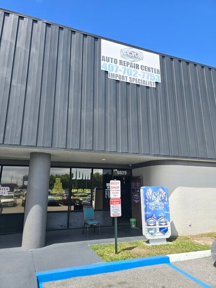 More Photos Of 6605-6619 E Colonial Dr, Orlando Storefront For Lease