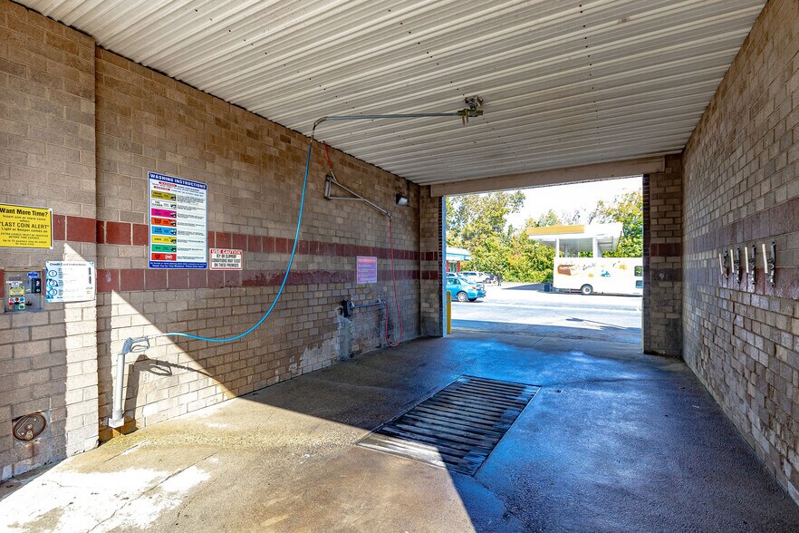 More Photos Of 8037 Hamilton Ave, Cincinnati Carwash For Lease