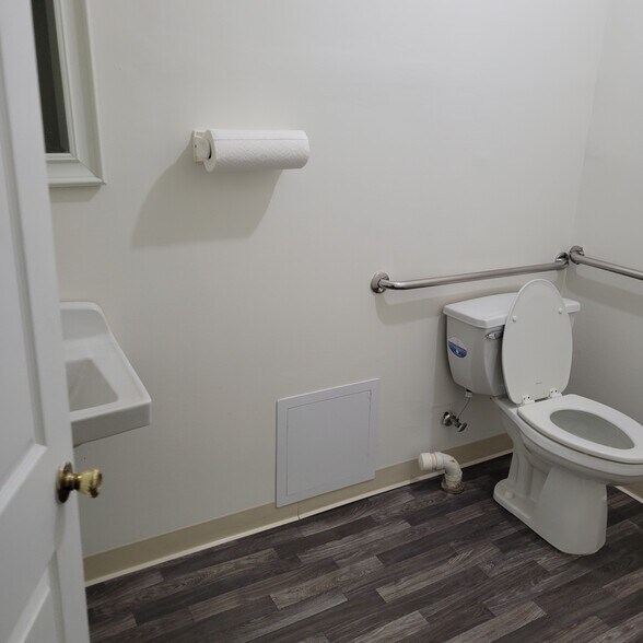 More Photos Of 3200-3296 Chichester Ave, Marcus Hook Unknown For Lease