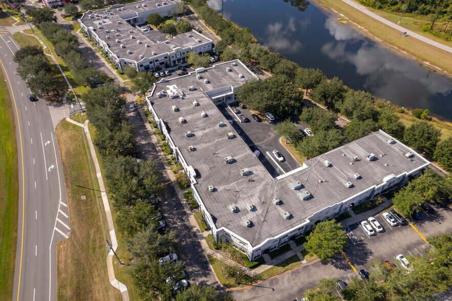 More Photos Of 422 S Alafaya Trl, Orlando Loft Creative Space For Sale