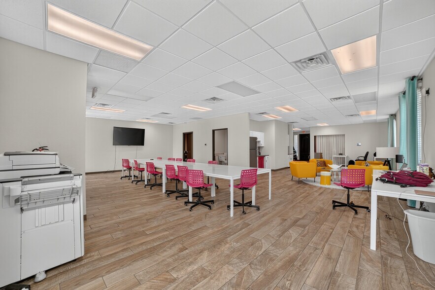 More Photos Of 3600 Eldorado Pky, McKinney Office For Lease