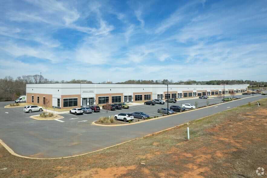 More Photos Of 2750 S Highway 14, Greer Manufacturing For Lease
