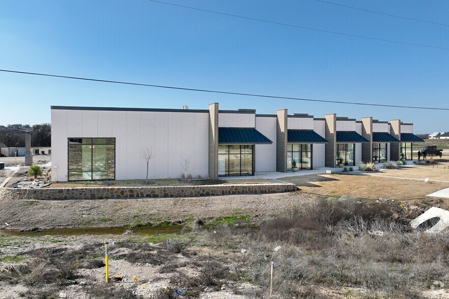 More Photos Of 5100 Kelly Rd, Fort Worth General Retail For Lease