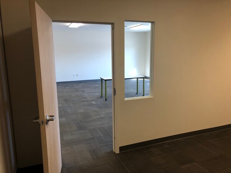 More Photos Of 1330 W Broadway St, Missoula Office For Lease