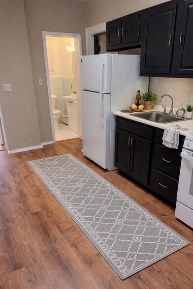 More Photos Of 557 N Macquesten Pky, Mount Vernon Office Residential For Sale