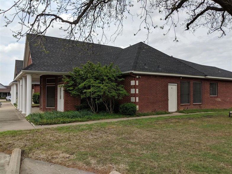 More Photos Of 6407 Colleyville Blvd, Colleyville Medical For Lease