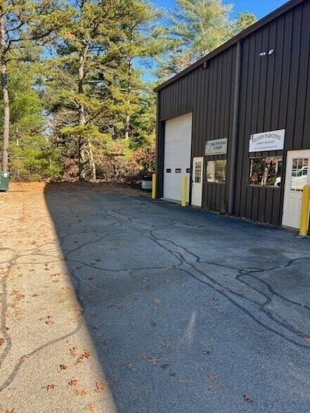 More Photos Of 15 Roberts Rd, Plymouth Service For Lease