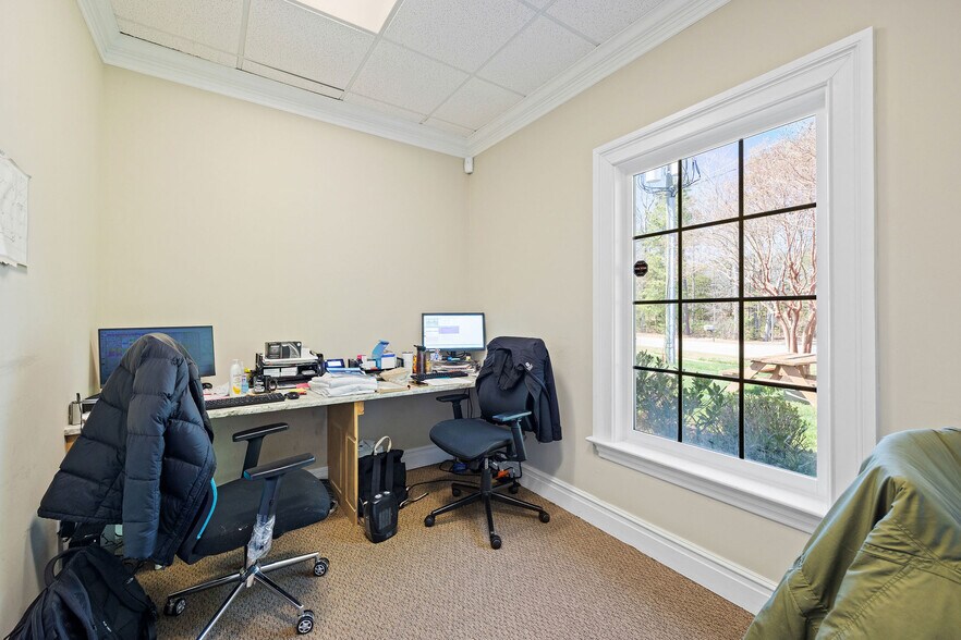 More Photos Of 10611 Greenyard Way, Chester Medical For Sale