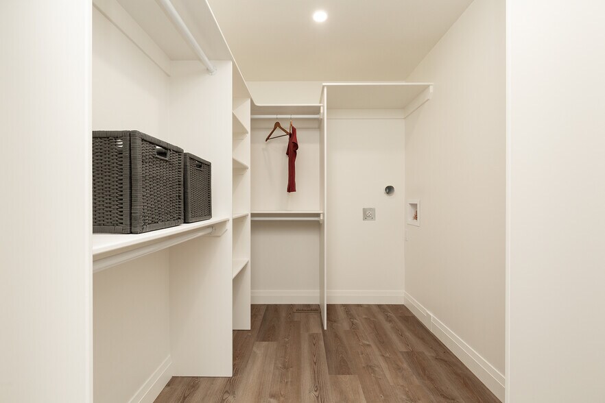 More Photos Of 304 50 w, Raymond Multifamily For Sale