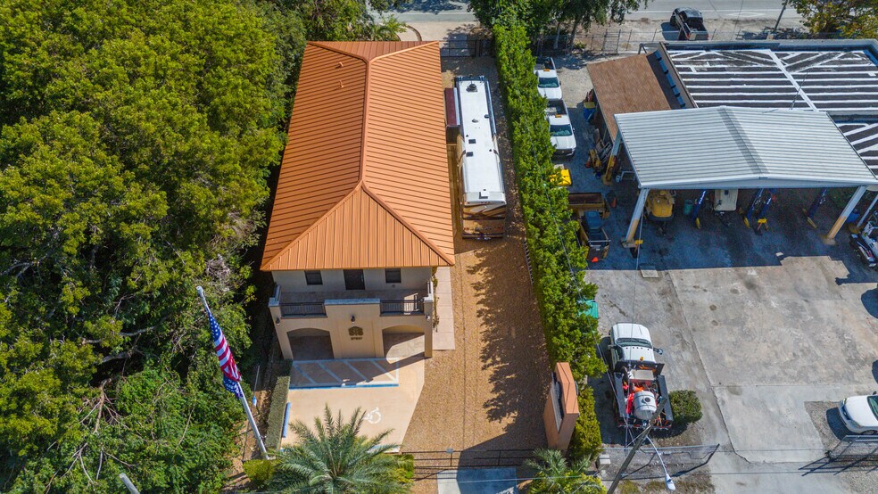 More Photos Of 87847 Overseas Hwy, Islamorada Medical For Sale