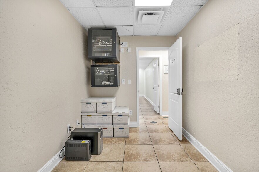 More Photos Of 4109 Armenia Ave, Tampa Medical For Sale