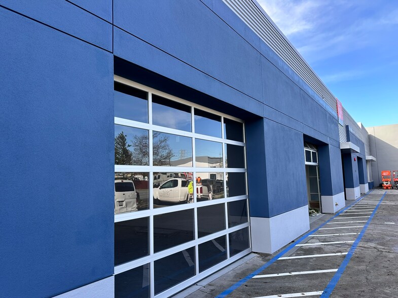 More Photos Of 1305-1331 Rollins Rd, Burlingame Warehouse For Lease