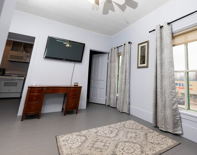 More Photos Of 323 W Wright Ave, Shepherd Specialty For Sale