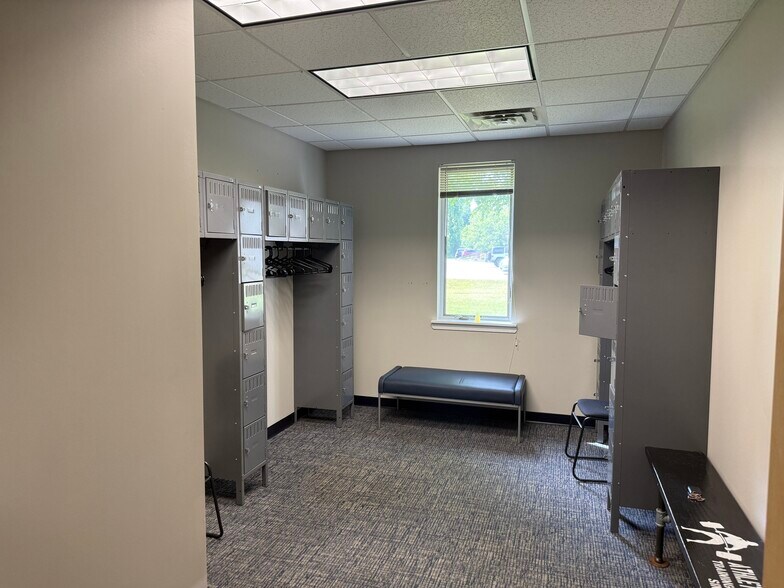 More Photos Of 17 Berkshire Rd, Newtown Medical For Lease