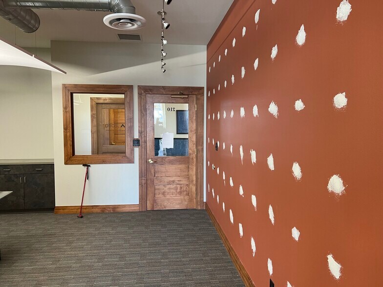 More Photos Of 302 S David St, Casper Office For Lease