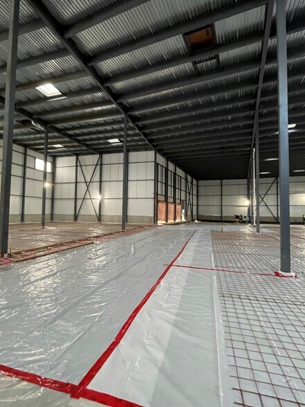 Primary Photo Of 3620 Quakerbridge Rd, Hamilton Showroom For Sale