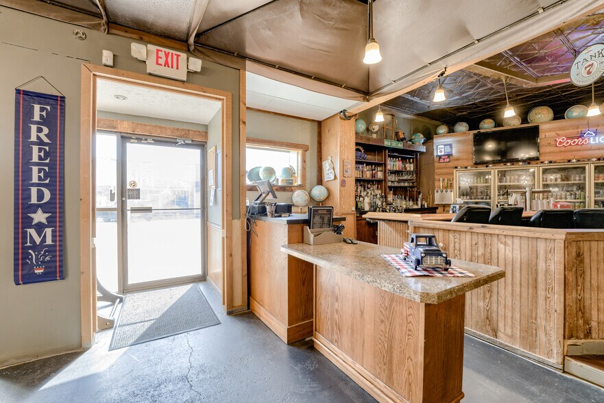 More Photos Of 644 Main St, North Bend Restaurant For Sale