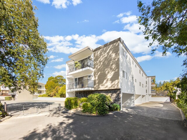More Photos Of 950 Mountain View Dr, Lafayette Apartments For Sale