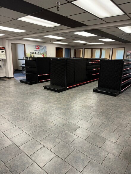 More Photos Of 3675 N Main St, Oshkosh Warehouse For Lease