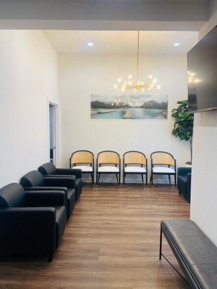 More Photos Of 5830 Collin McKinney Pky, McKinney Medical For Lease
