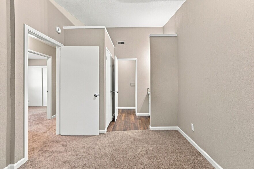 More Photos Of 1262 N Marks Ave, Fresno Apartments For Sale