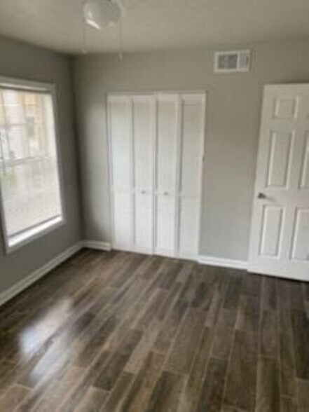 More Photos Of 323 S King Ave, Pine Mountain Apartments For Sale