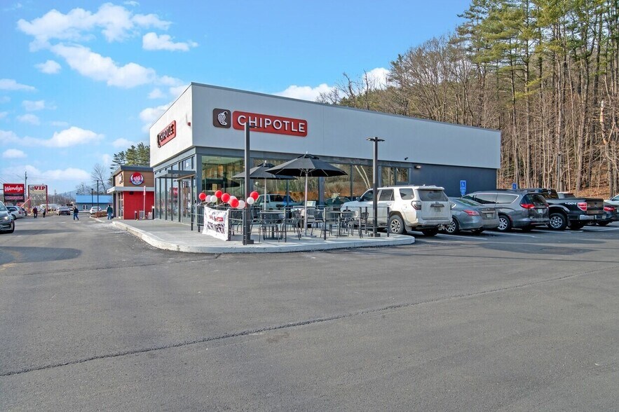 More Photos Of 384 Washington St, Claremont General Retail For Sale