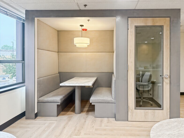 More Photos Of 3900 S Wadsworth Blvd, Lakewood Coworking Space